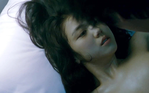 Phim 18+ Hàn Quốc bị chỉ trích nặng nề: Nữ chính 22 tuổi gây sốc toàn châu Á vì cảnh nóng thật- Ảnh 1. Phim 18+ Hàn Quốc bị chỉ trích nặng nề: Nữ chính 22 tuổi gây sốc toàn châu Á vì cảnh nóng thật- Ảnh 1.
