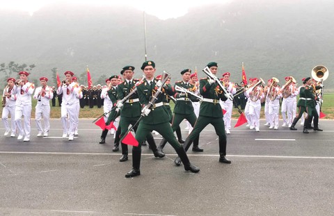 Diễu binh 30 / 4 tại TPHCM kỷ niệm 50 năm Giải phóng miền Nam thống nhất đất nước - Ảnh 24. Diễu binh 30 / 4 tại TPHCM kỷ niệm 50 năm Giải phóng miền Nam thống nhất đất nước - Ảnh 24.