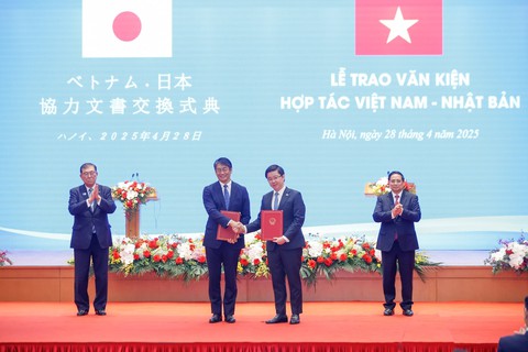 - Ảnh 5. - Ảnh 5.