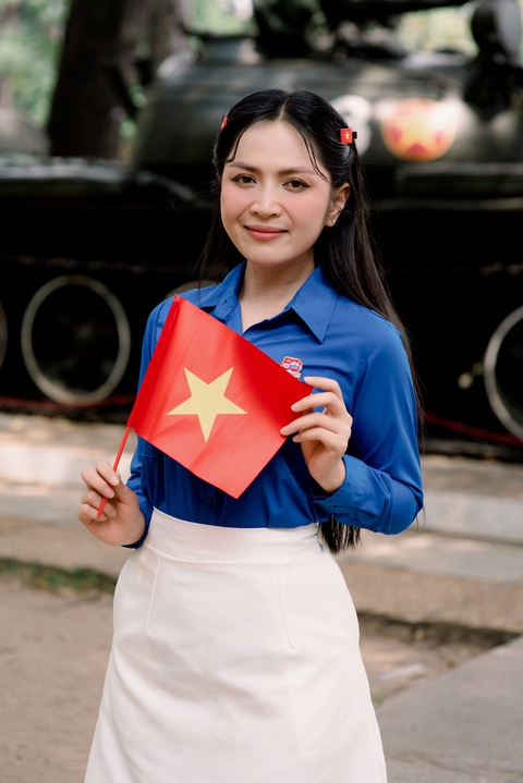 Nữ ca sĩ đầu tiên hát ca khúc đang gây sốt, hút 2 tỷ view: "Tôi biết ơn" - Ảnh 6. Nữ ca sĩ đầu tiên hát ca khúc đang gây sốt, hút 2 tỷ view: "Tôi biết ơn" - Ảnh 6.