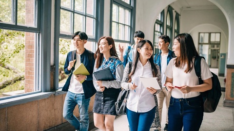 Dạy con hay như cựu Hiệu trưởng ĐH Bắc Kinh: Nếu trẻ không thích đi học, đừng quát mắng, ép buộc, hãy dẫn con tới 3 địa điểm này- Ảnh 4. Dạy con hay như cựu Hiệu trưởng ĐH Bắc Kinh: Nếu trẻ không thích đi học, đừng quát mắng, ép buộc, hãy dẫn con tới 3 địa điểm này- Ảnh 4.