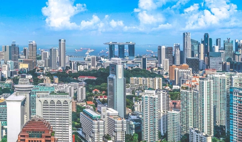 Không phải chịu thuế đối ứng nhưng nước ASEAN này vẫn bị hạ dự báo tăng trưởng - Ảnh 2.