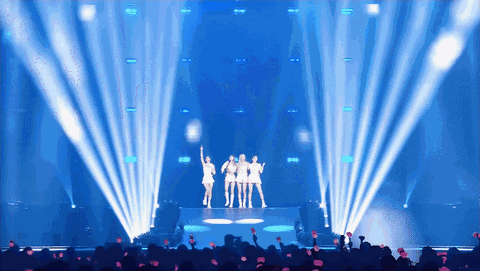 Quá khứ bị đào bới, dân mạng yêu cầu BLACKPINK xin lỗi- Ảnh 12. Quá khứ bị đào bới, dân mạng yêu cầu BLACKPINK xin lỗi- Ảnh 12.