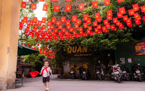 Thủ tướng Singapore: Chúng ta phải chuẩn bị tinh thần cho những cú sốc và mây đen phía trước - Ảnh 1.