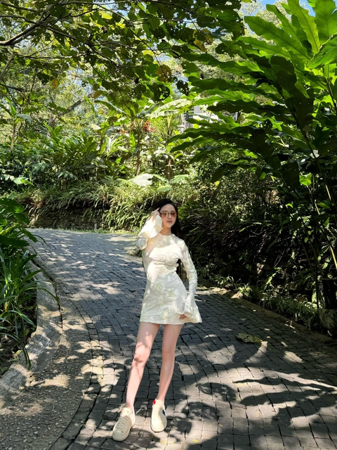 3 nàng WAGs hot nhất làng bóng đá đọ dáng sau sinh: Yến Xuân, Doãn Hải My và Chu Thanh Huyền ai đỉnh nhất?- Ảnh 9. 3 nàng WAGs hot nhất làng bóng đá đọ dáng sau sinh: Yến Xuân, Doãn Hải My và Chu Thanh Huyền ai đỉnh nhất?- Ảnh 9.