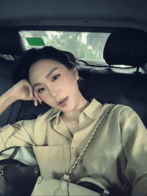 Doãn Hải My khí chất ngút ngàn, vibe sang hết nấc bên xế hộp, túi hiệu nhưng netizen nghi vấn lục đục với Văn Hậu?- Ảnh 2. Doãn Hải My khí chất ngút ngàn, vibe sang hết nấc bên xế hộp, túi hiệu nhưng netizen nghi vấn lục đục với Văn Hậu?- Ảnh 2.