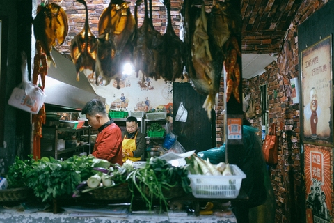 Món ăn “nặng mùi” nhưng gây "nghiện": Vì sao nội tạng động vật lại khiến người Trung Quốc mê mẩn đến vậy? - Ảnh 1. Món ăn “nặng mùi” nhưng gây "nghiện": Vì sao nội tạng động vật lại khiến người Trung Quốc mê mẩn đến vậy? - Ảnh 1.