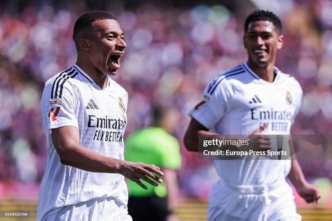 Ghi 3 bàn trong 14 phút, Barcelona nhấn chìm hi vọng của Real Madrid sau màn ngược dòng "kinh điển" - Ảnh 1. Ghi 3 bàn trong 14 phút, Barcelona nhấn chìm hi vọng của Real Madrid sau màn ngược dòng "kinh điển" - Ảnh 1.