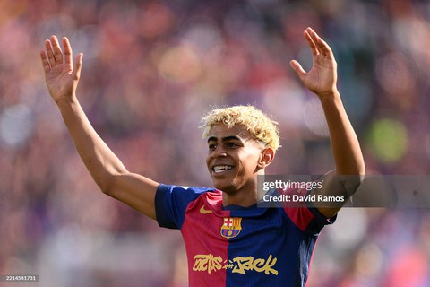 Ghi 3 bàn trong 14 phút, Barcelona nhấn chìm hi vọng của Real Madrid sau màn ngược dòng "kinh điển" - Ảnh 2. Ghi 3 bàn trong 14 phút, Barcelona nhấn chìm hi vọng của Real Madrid sau màn ngược dòng "kinh điển" - Ảnh 2.