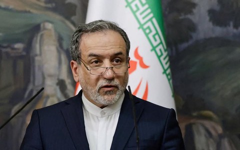 Iran sẽ gửi cho Nga bệ phóng tên lửa tầm ngắn - Ảnh 2.