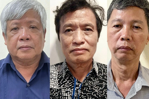 Cựu Thứ trưởng Bộ TN&MT hầu tòa vụ khai thác đất hiếm trái phép ở Yên Bái - Ảnh 1. Cựu Thứ trưởng Bộ TN&MT hầu tòa vụ khai thác đất hiếm trái phép ở Yên Bái - Ảnh 1.