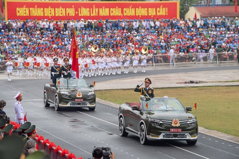 Cơ hội xem tận mắt bộ đôi VinFast VF 8 mui trần tại Hải Phòng: Thiết kế như xe thương mại, có 2 phiên bản - Ảnh 5.