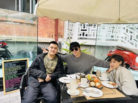 Nathan Lee bất ngờ ra MV hát tiếng Trung sau thời gian ở ẩn - Ảnh 3. Nathan Lee bất ngờ ra MV hát tiếng Trung sau thời gian ở ẩn - Ảnh 3.