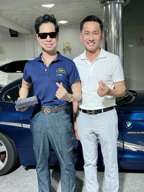 Ngọc Sơn đăng loạt ảnh với tiến sĩ Hồ Nhân, xót xa: "Mong kiếp sau chúng ta vẫn được là anh em"- Ảnh 2. Ngọc Sơn đăng loạt ảnh với tiến sĩ Hồ Nhân, xót xa: "Mong kiếp sau chúng ta vẫn được là anh em"- Ảnh 2.