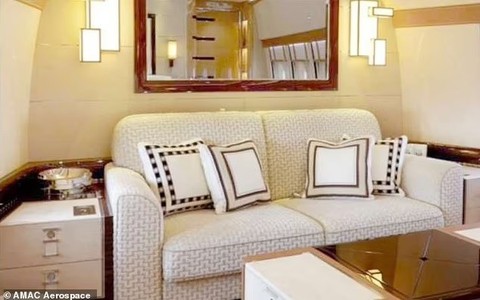 Chuyên cơ của Trump: Cung điện bay 400 triệu USD được Qatar tặng cựu Tổng thống Mỹ - Ảnh 7. Chuyên cơ của Trump: Cung điện bay 400 triệu USD được Qatar tặng cựu Tổng thống Mỹ - Ảnh 7.
