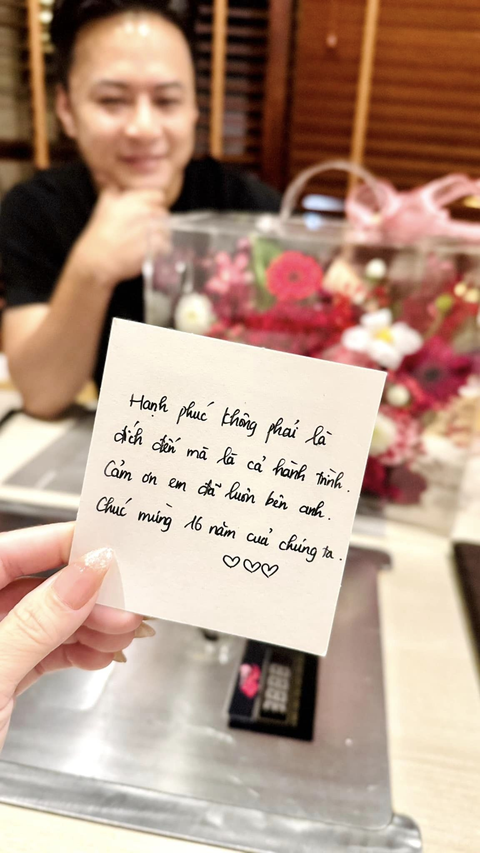 Nghệ sĩ sở hữu biệt thự 3 mặt tiền trung tâm Hà Nội: Scandal chấn động, hôn nhân vẫn viên mãn - Ảnh 9. Nghệ sĩ sở hữu biệt thự 3 mặt tiền trung tâm Hà Nội: Scandal chấn động, hôn nhân vẫn viên mãn - Ảnh 9.