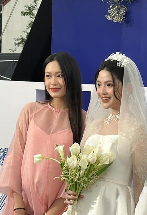 WAG thanh lịch Doãn Hải My và WAG thị phi Chu Thanh Huyền: Cuộc so kè không hồi kết phía sau sân cỏ- Ảnh 6. WAG thanh lịch Doãn Hải My và WAG thị phi Chu Thanh Huyền: Cuộc so kè không hồi kết phía sau sân cỏ- Ảnh 6.