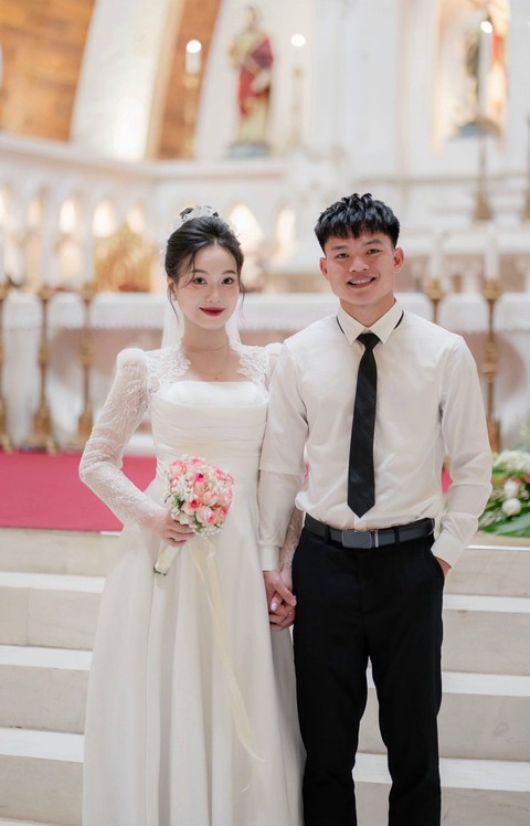 Ảnh nét căng trong đám cưới của Hồ Văn Cường- Ảnh 1. Ảnh nét căng trong đám cưới của Hồ Văn Cường- Ảnh 1.