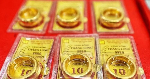 Tài sản của tỷ phú Phạm Nhật Vượng tăng vọt khi tung “bom tấn” lên sàn chứng khoán - Ảnh 8.