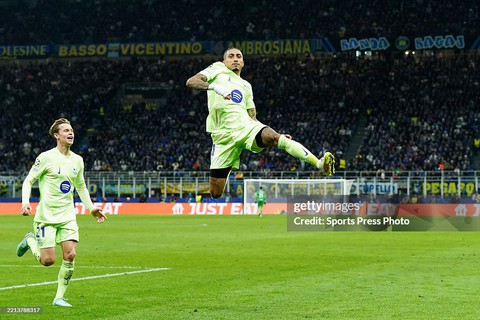 Đánh bại Barcelona sau màn ngược dòng kỳ vĩ, Inter Milan hiên ngang vào chung kết Champions League - Ảnh 3. Đánh bại Barcelona sau màn ngược dòng kỳ vĩ, Inter Milan hiên ngang vào chung kết Champions League - Ảnh 3.