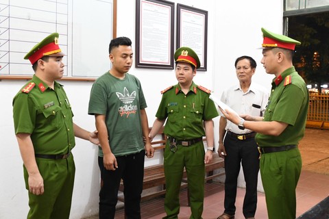 Bắt, khám xét khẩn cấp nơi ở của Lê Hoàng Thắng và Hoàng Hải Long - Ảnh 1.