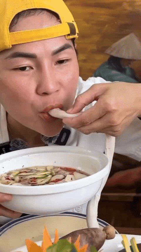 Tuyên bố cứng rắn của MC Anh Thơ về lòng xe điếu- Ảnh 4. Tuyên bố cứng rắn của MC Anh Thơ về lòng xe điếu- Ảnh 4.