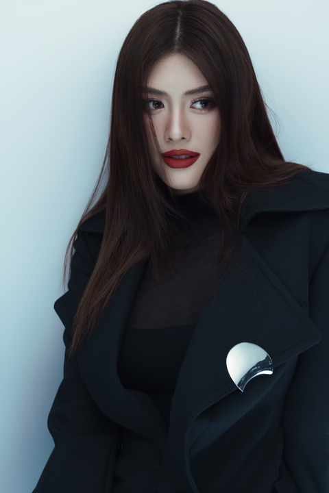 Thí sinh cao 1m80 của Miss Cosmo Việt Nam 2025 khoe body cực cháy - Ảnh 5. Thí sinh cao 1m80 của Miss Cosmo Việt Nam 2025 khoe body cực cháy - Ảnh 5.