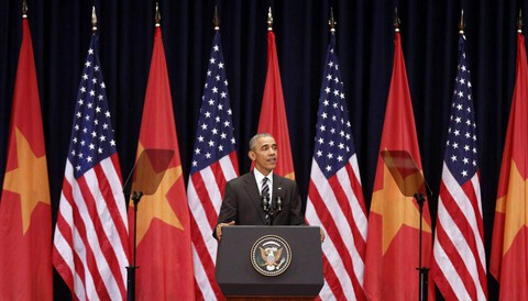 Bảo bối giúp Obama phát biểu trơn tru - Ảnh 1. Bảo bối giúp Obama phát biểu trơn tru - Ảnh 1.