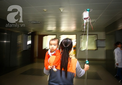 Rưng rưng nụ cười của những bệnh nhi ở nơi mà máu còn quý hơn cơm ăn áo mặc - Ảnh 16. Rưng rưng nụ cười của những bệnh nhi ở nơi mà máu còn quý hơn cơm ăn áo mặc - Ảnh 16.