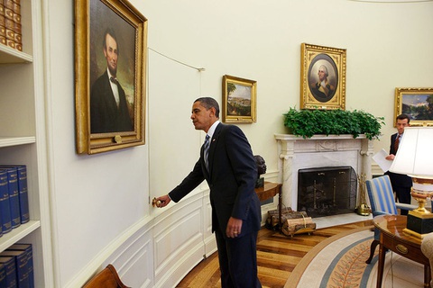 Cách ông Obama xử lý những tình huống trớ trêu trước đám đông sẽ khiến bạn bật cười - Ảnh 4. Cách ông Obama xử lý những tình huống trớ trêu trước đám đông sẽ khiến bạn bật cười - Ảnh 4.