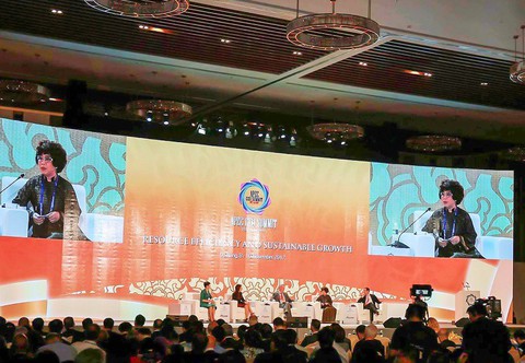 Trân quý Mẹ Thiên Nhiên, người sẽ cho mình tất thảy - Doanh nhân Thái Hương - Ảnh 1. Trân quý Mẹ Thiên Nhiên, người sẽ cho mình tất thảy - Doanh nhân Thái Hương - Ảnh 1.