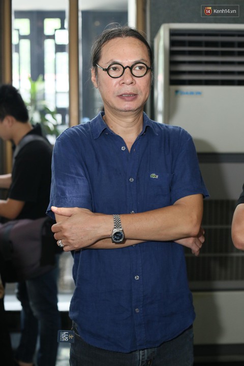 Thị Nở Đức Lưu và loạt nghệ sĩ Việt rơi nước mắt tiễn biệt Chí Phèo Bùi Cường - Ảnh 12. Thị Nở Đức Lưu và loạt nghệ sĩ Việt rơi nước mắt tiễn biệt Chí Phèo Bùi Cường - Ảnh 12.