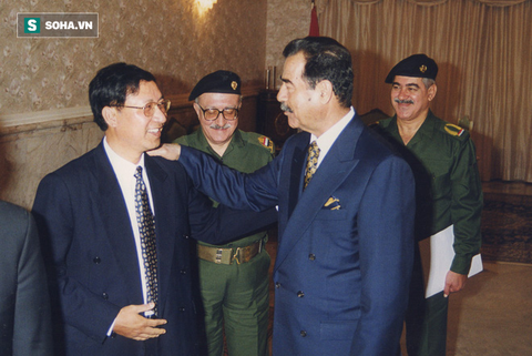 Những bí mật lần đầu được tiết lộ về bản án tử hình Tổng thống Iraq Saddam Hussein - Ảnh 7. Những bí mật lần đầu được tiết lộ về bản án tử hình Tổng thống Iraq Saddam Hussein - Ảnh 7.