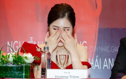 Quý cô tuổi Hợi - Hương Tràm: Gia thế khủng vẫn tự lập lăn lộn 6 năm trong nghề để mua nhà, xe, làm liveshow tiền tỉ - Ảnh 2. Quý cô tuổi Hợi - Hương Tràm: Gia thế khủng vẫn tự lập lăn lộn 6 năm trong nghề để mua nhà, xe, làm liveshow tiền tỉ - Ảnh 2.