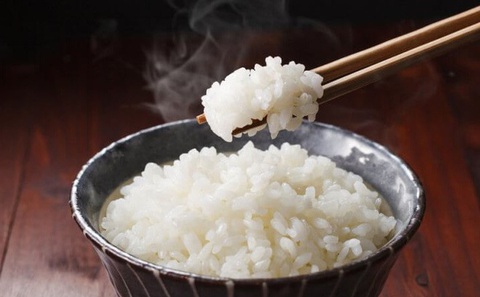 GS Trần Hữu Dàng bật mí sự thật về dinh dưỡng trong cơm: Biết để ăn đúng, tránh sinh bệnh - Ảnh 1. GS Trần Hữu Dàng bật mí sự thật về dinh dưỡng trong cơm: Biết để ăn đúng, tránh sinh bệnh - Ảnh 1.