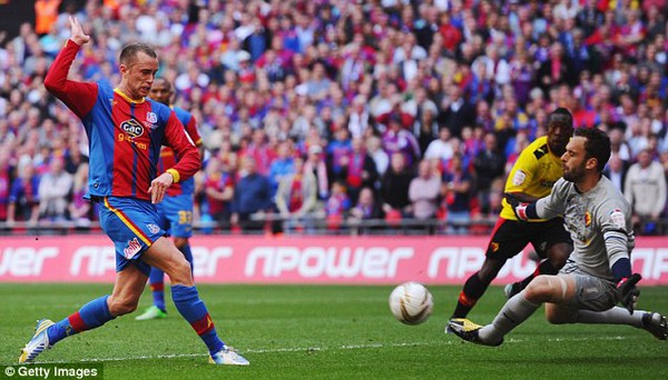 Thắng nhọc Watford, Crystal Palace chính thức giành quyền thăng hạng Premier League