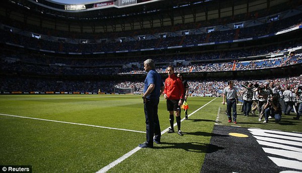 Real Madrid đại thắng, Mourinho vẫn buồn ngày chia tay