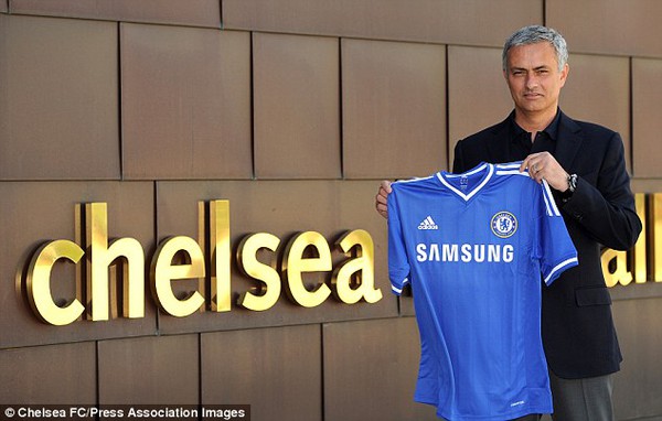 
	Mourinho sẽ đối mặt nhiều kẻ thù tại Chelsea