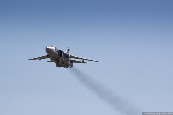 “Kiếm thủ Su-24” có khả năng tấn công các mục tiên trên mặt đất trong mọi loại địa hình, thời tiết, bất kể ngày hay đêm.