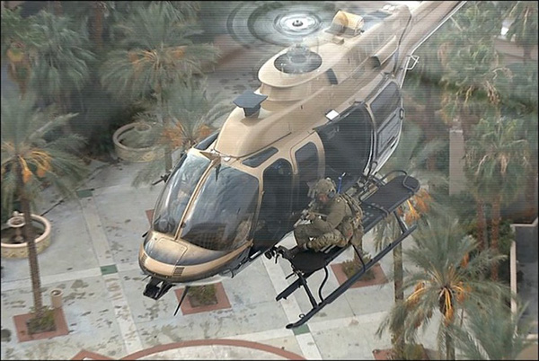 Các thành viên HRT cũng được học các kỹ năng chiến đấu trên máy bay trực thăng tấn công tầm thấp.