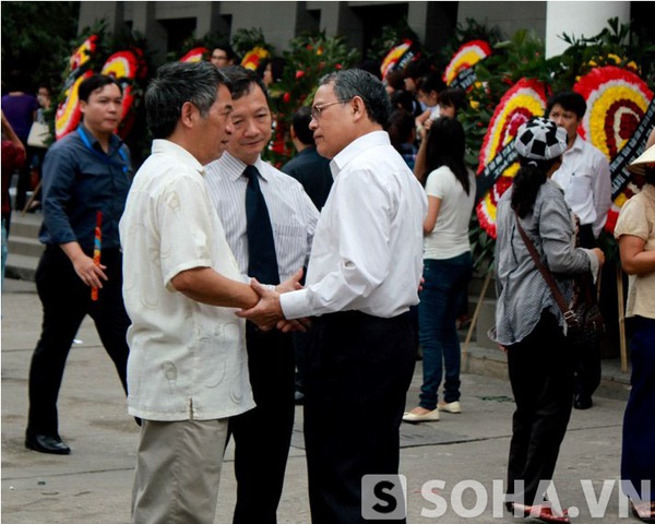 Nhiều nhà khoa học, đồng nghiệp tỏ ra rất bất ngờ trước sự ra đi đột ngột của PGS.TSKH Nguyễn Hải Kế.