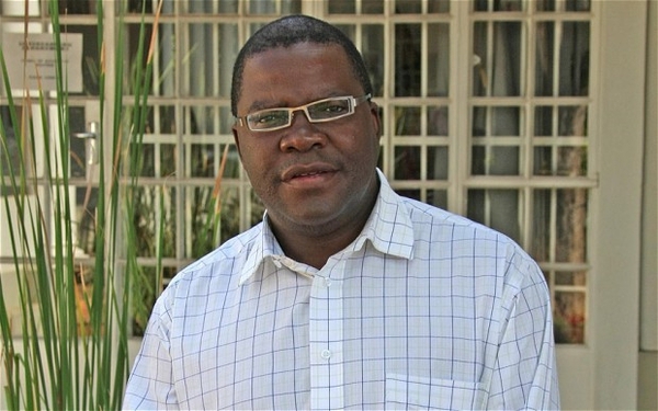 Bộ trưởng Bộ Tài chính Zimbabwe Tendai Biti 