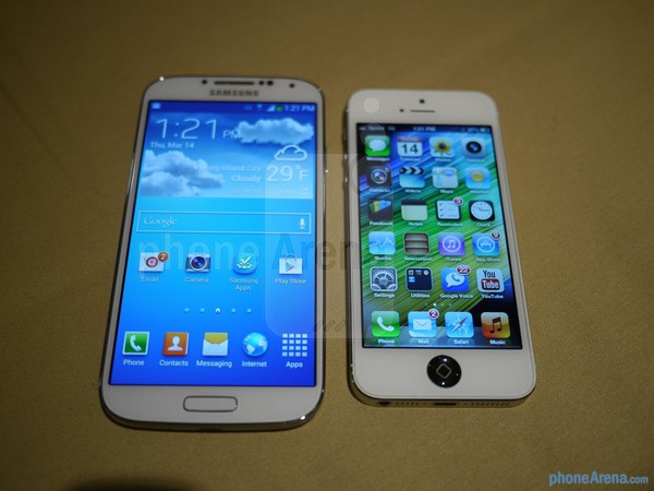 Galaxy S4 vs iPhone 5: Đi sau chưa hẳn đã hơn 1