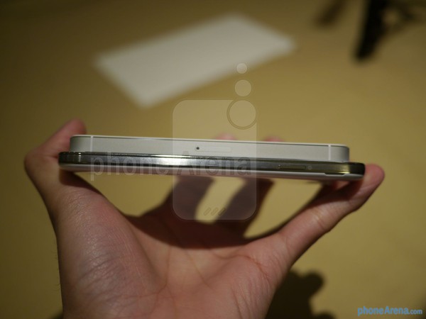Galaxy S4 vs iPhone 5: Đi sau chưa hẳn đã hơn 7