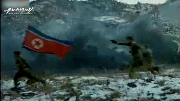Xem video Triều Tiên tấn công Hàn Quốc, bắt công dân Mỹ