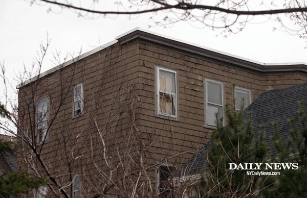 Hai anh em nhà  Tsarnaev đã sinh sống ở trong căn hộ này một thời gian dài