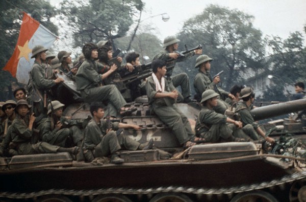 Cận cảnh đội hình xe tăng vào giải phóng Sài Gòn