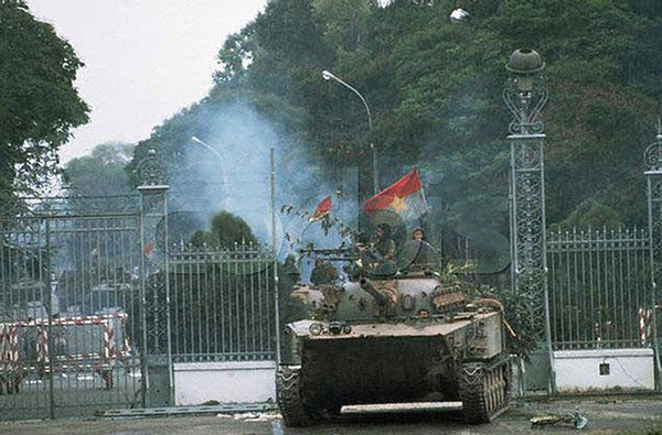 Cận cảnh đội hình xe tăng vào giải phóng Sài Gòn