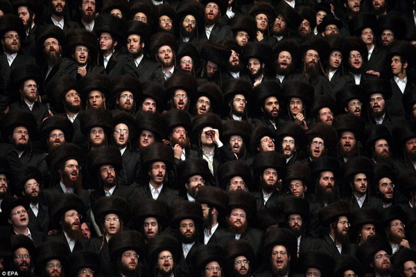 Emotional: Hasidim Ultra Orthodox Jews sing and chant during the wedding of the grandson of Beltz Rebbe in Jerusalem, Israel