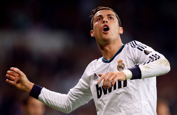
	Ronaldo giành danh hiệu Vua phá lưới Champions League với 12 bàn thắng